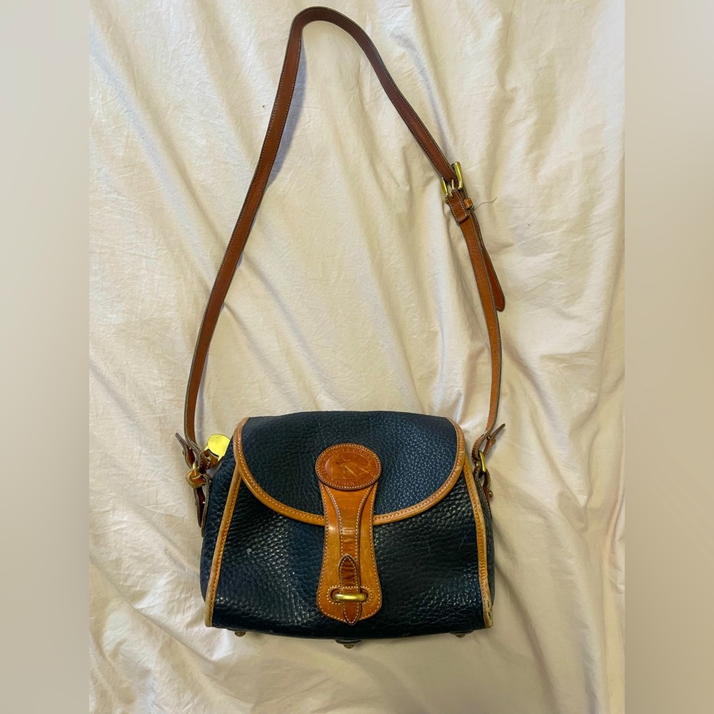 Vintage DOONEY & BOURKE Crossbody Bag (Great Condition!)